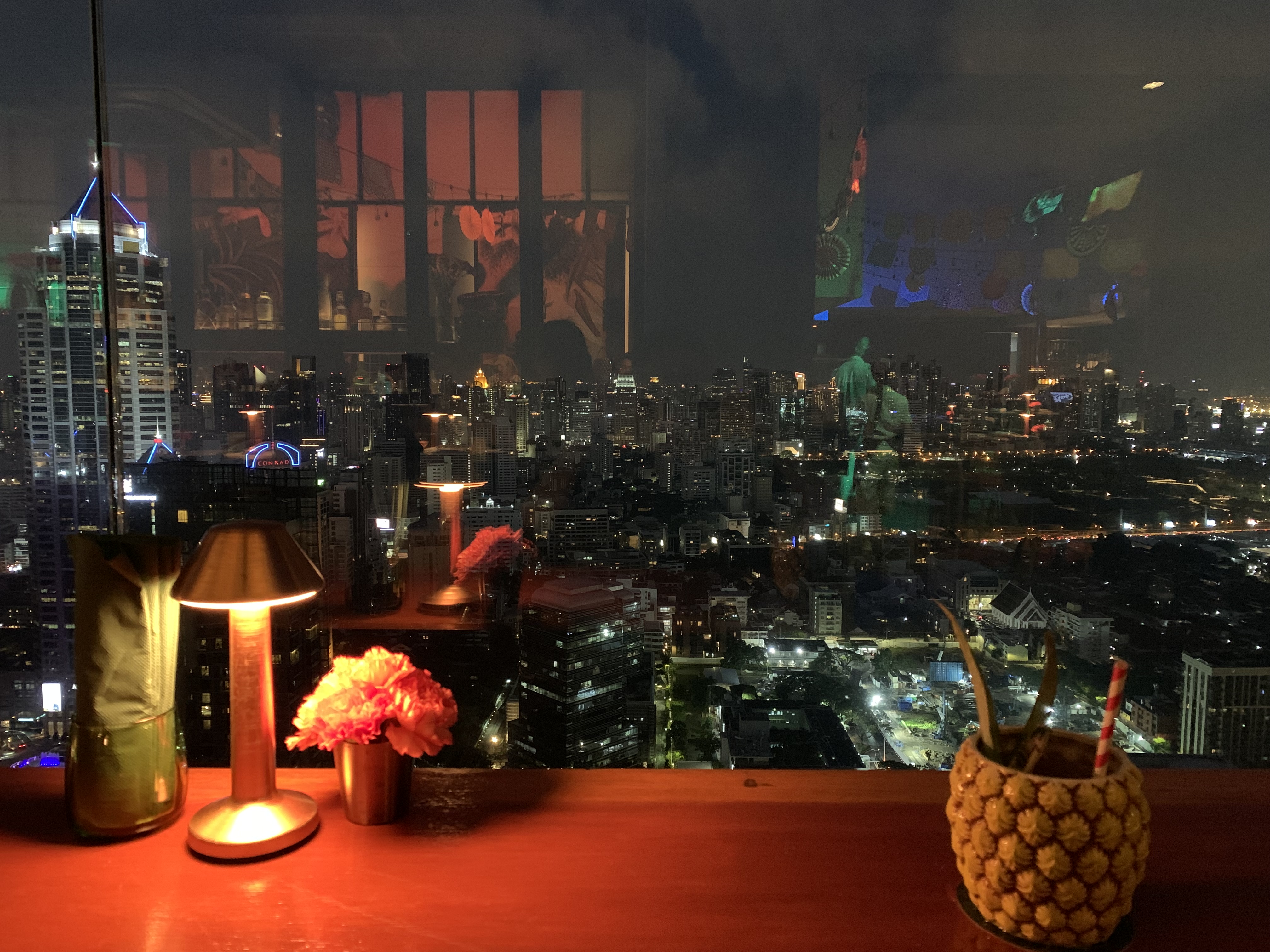 ルーフトップバー・バンコク夜景